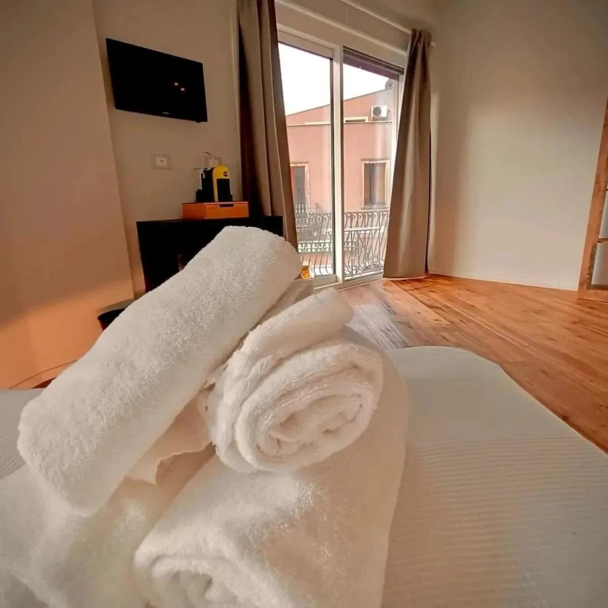 Taormina Boutique Rooms Eksteriør billede